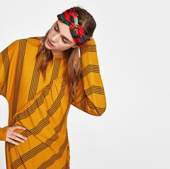 Zara Accessories - Zara Tropical Head Wrap